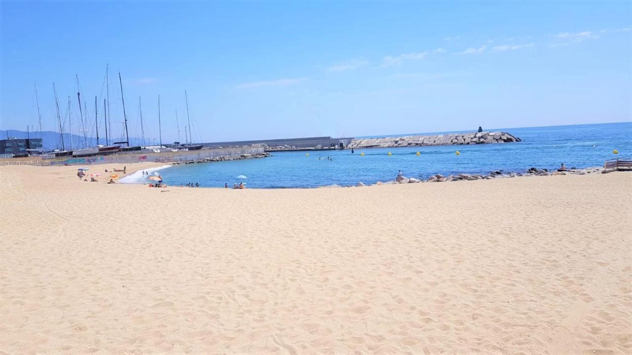 Alexandra'S Beach-Port Badalona Exteriör bild